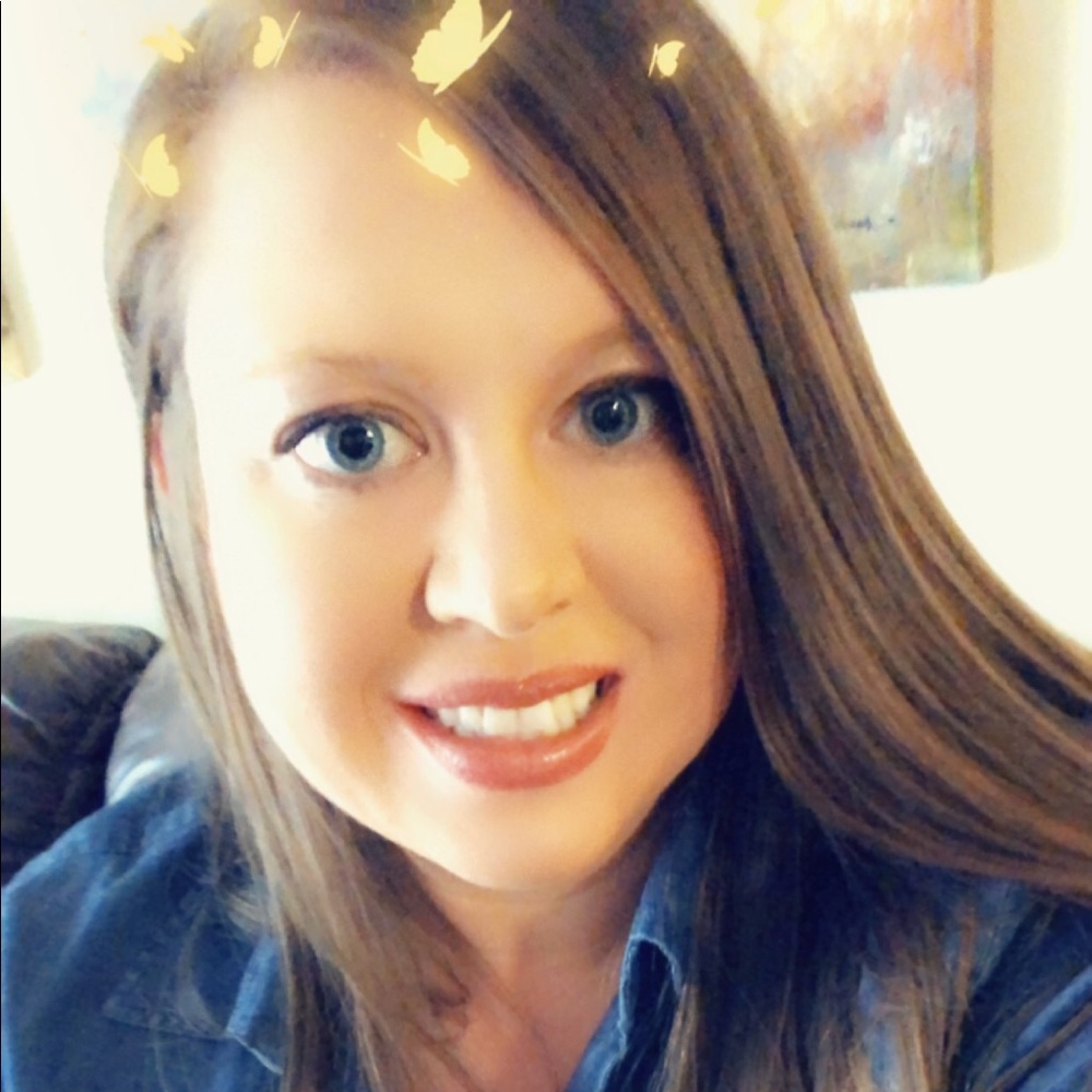 Meet your Posher, Julia